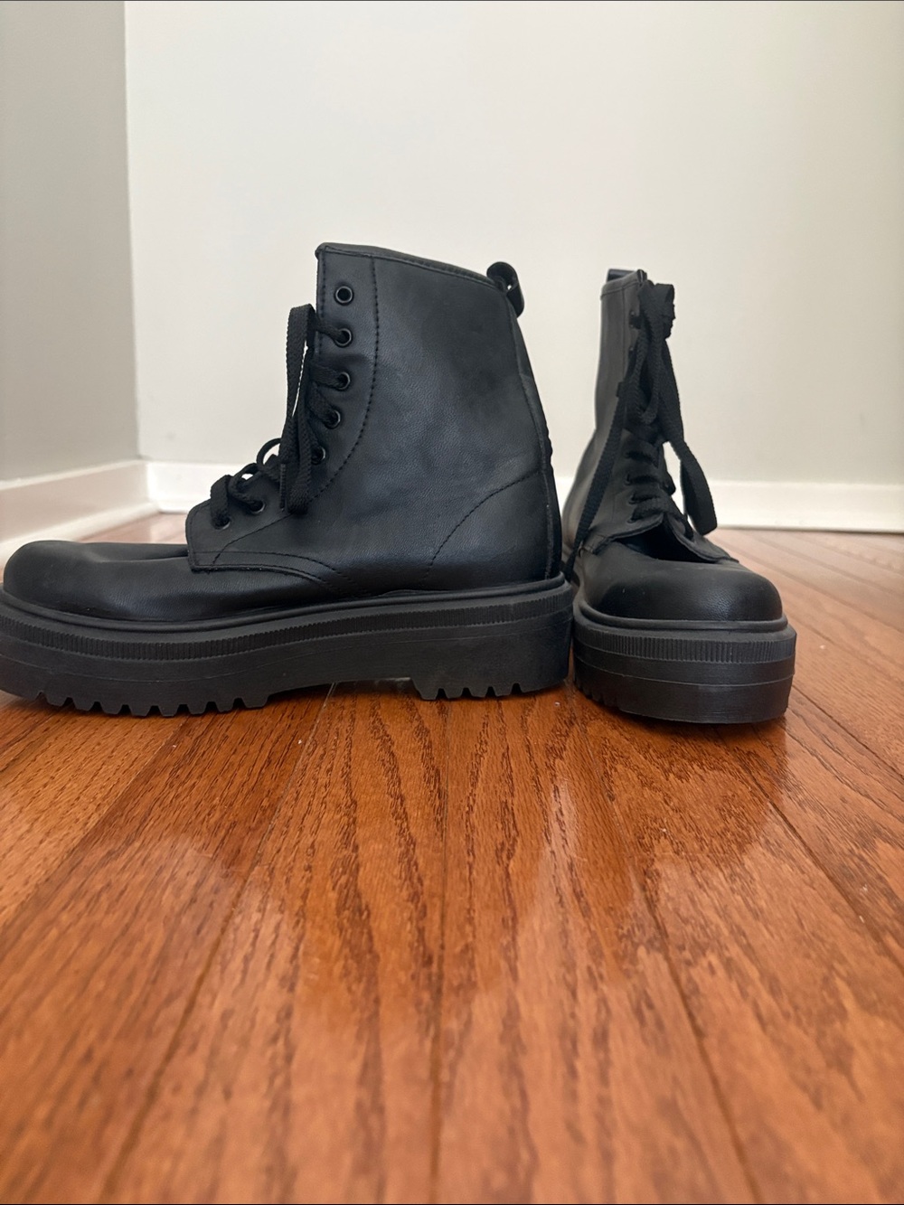 Women’s  Chunky Platform Lace-Up Boots in Black